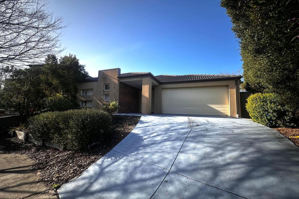 9 Greenview Ct, Cranbourne North, VIC 3977