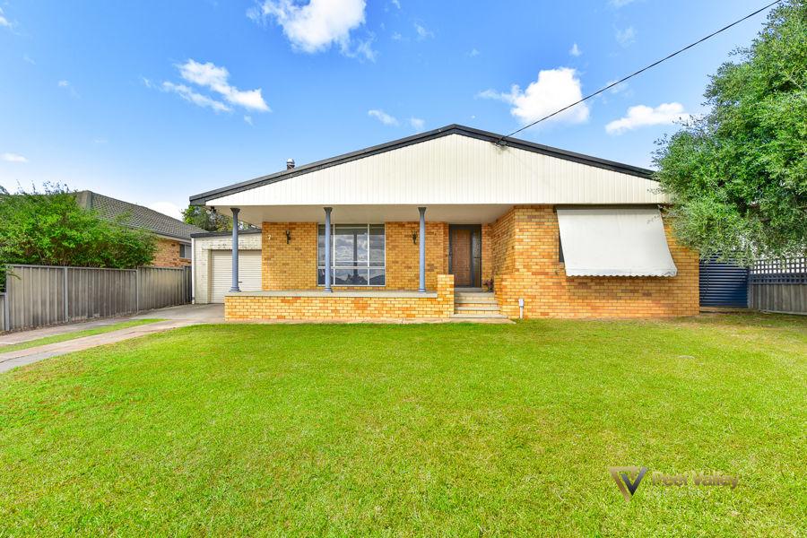 7 JOHN ST, SOUTH TAMWORTH, NSW 2340