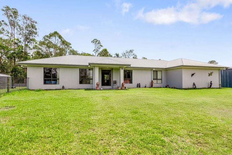 4 Garowme Rd, Tamaree, QLD 4570