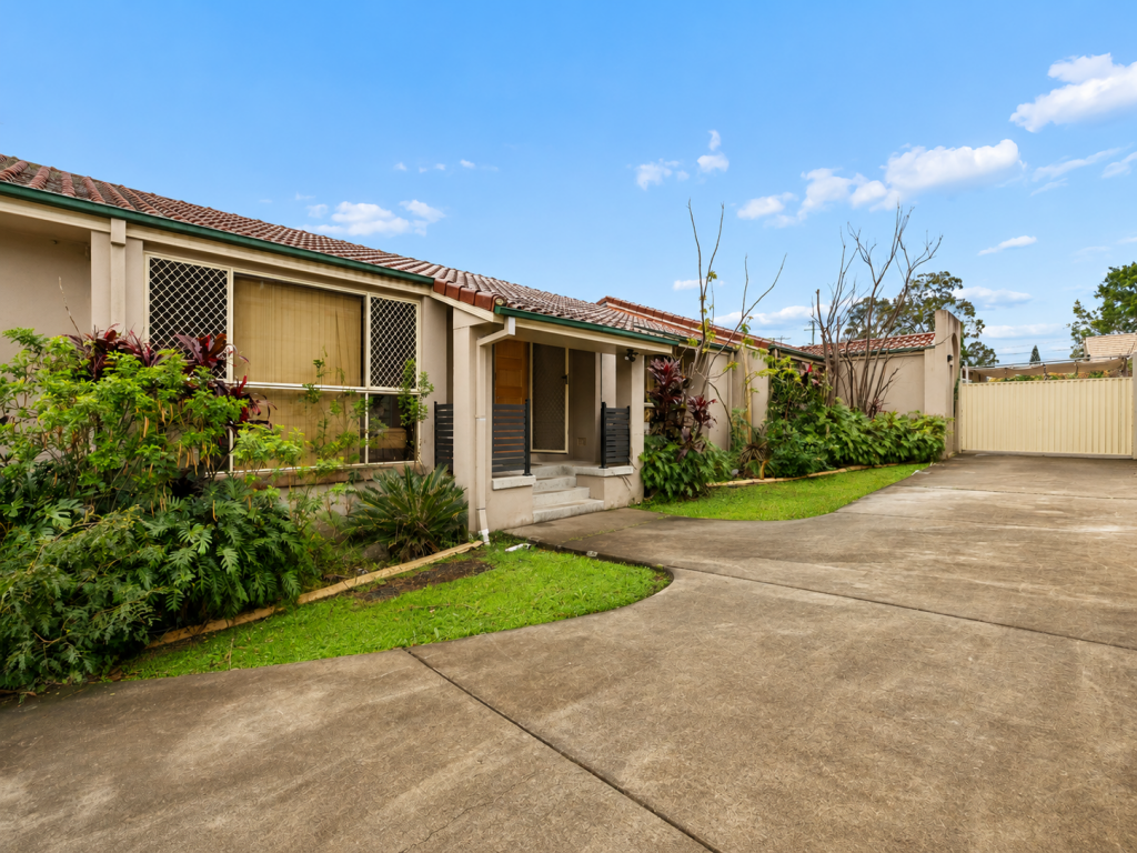 16 Carramar St, Loganlea, QLD 4131
