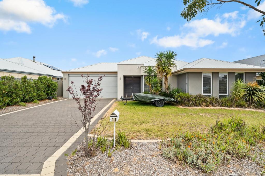 11 Fenians Pass, South Yunderup, WA 6208