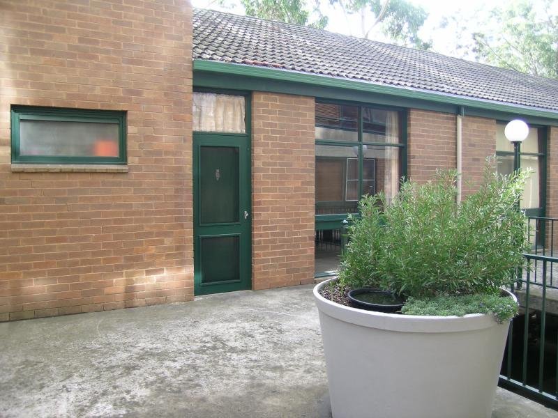 10/422 Cardigan St, Carlton, VIC 3053