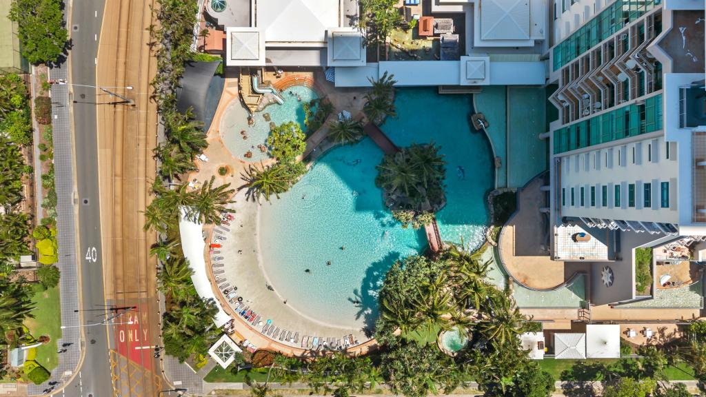 203/5 Palm Ave, Surfers Paradise, QLD 4217