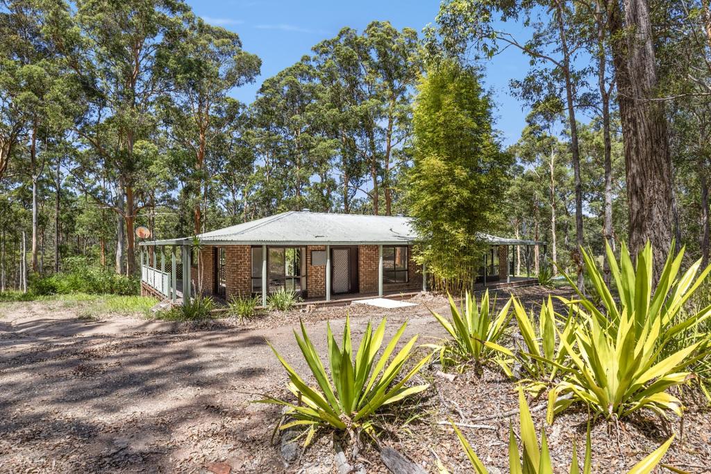 15 WALSH LANE, YARRAVEL, NSW 2440