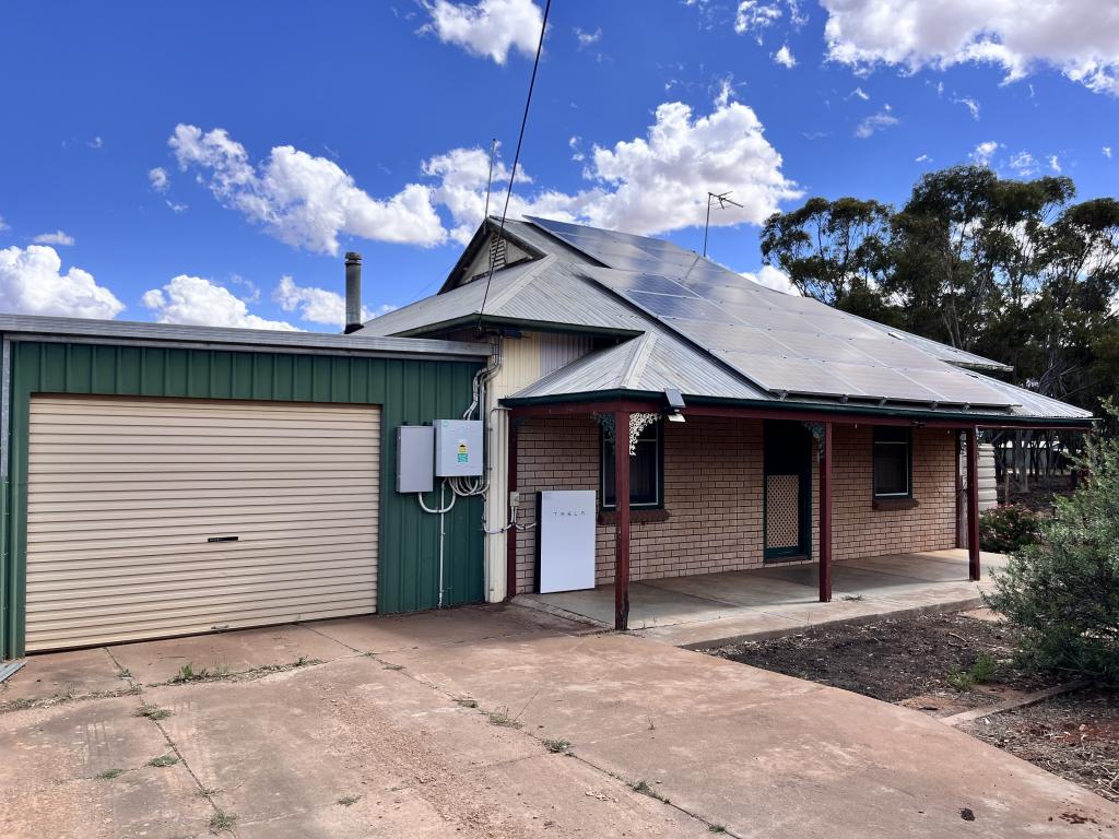 56 Brown St E, Peterborough, SA 5422