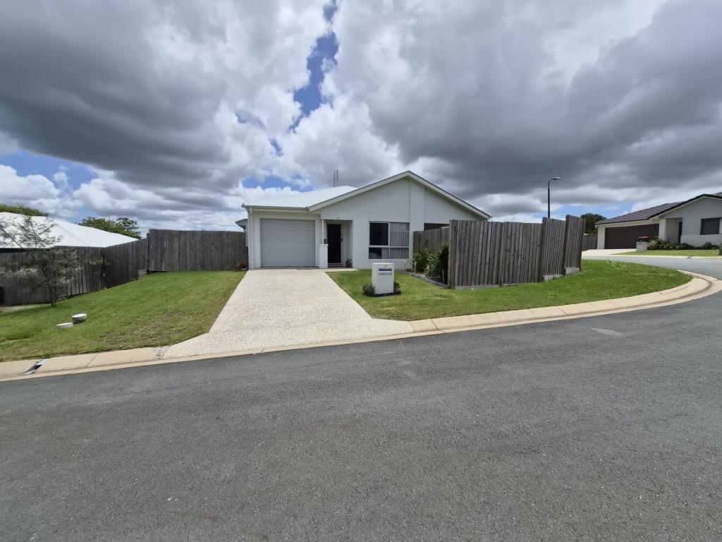 17 Bimbadean Cct, Southside, QLD 4570
