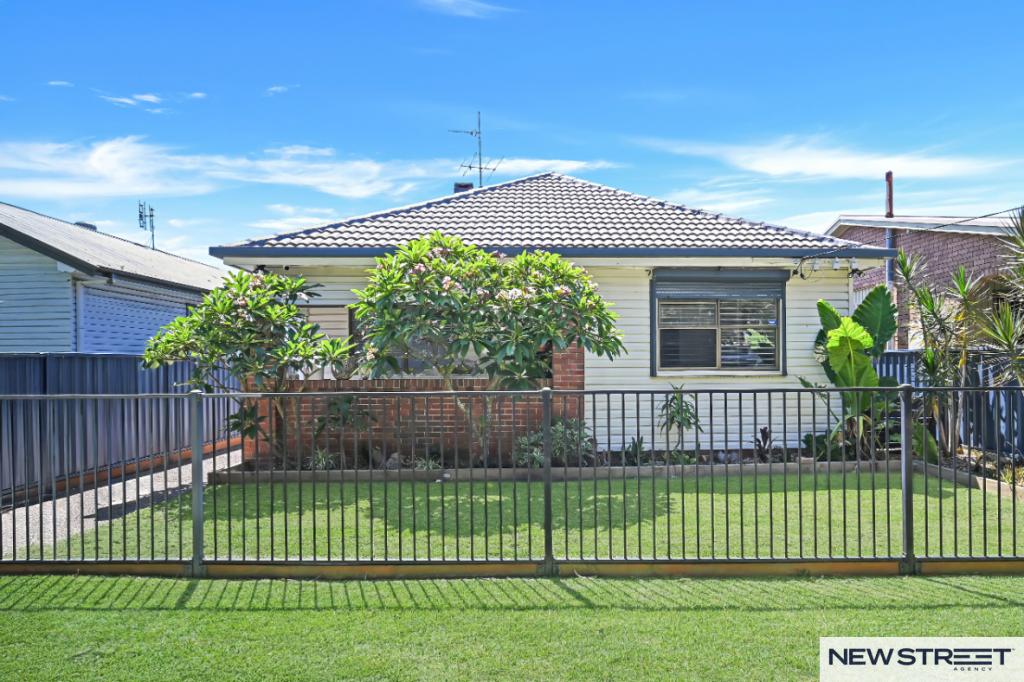 8 Park Pde, Blacksmiths, NSW 2281