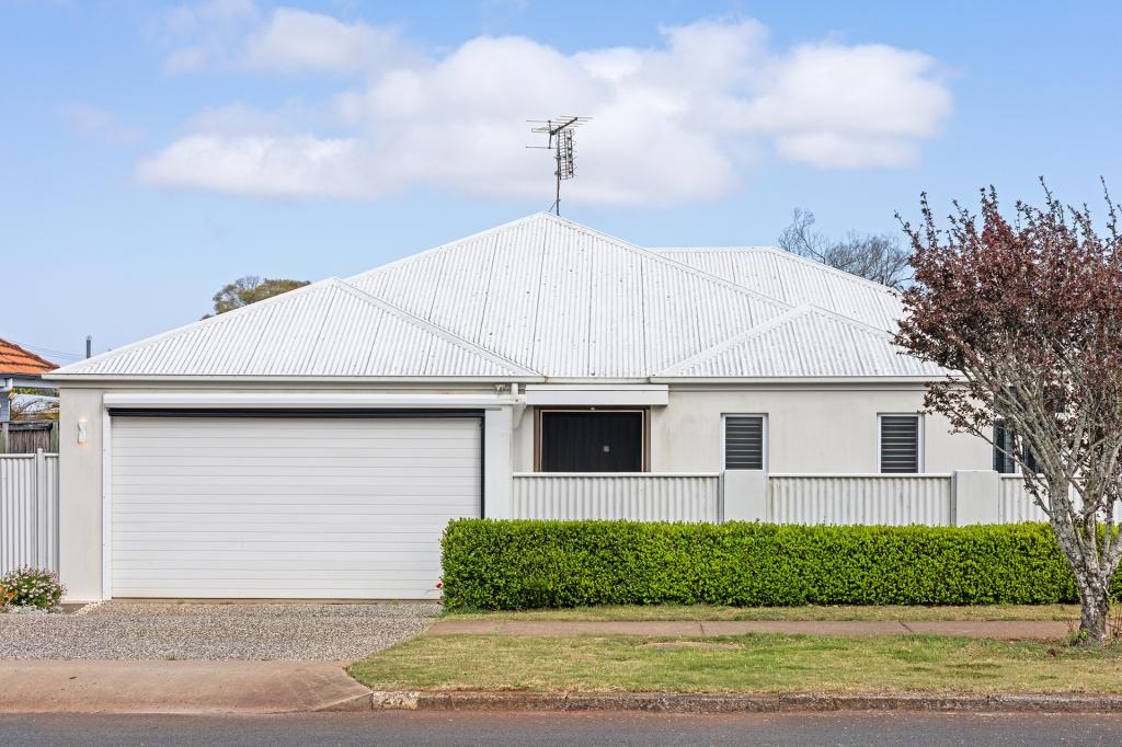 27 BURKE ST, RANGEVILLE, QLD 4350