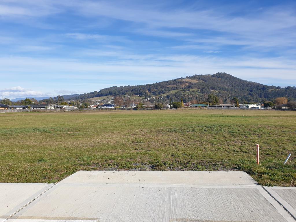 13 Kingsgrove Drive, Huonville, TAS 7109