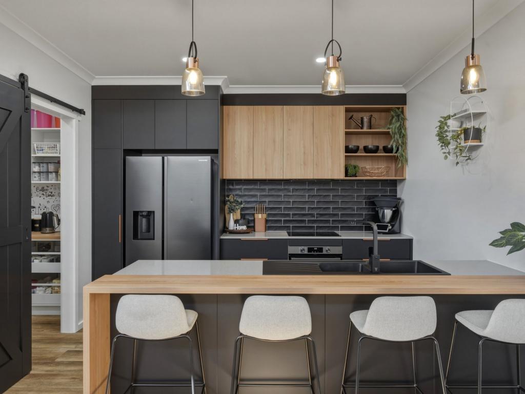 6 Gardiner Pl, Penguin, TAS 7316