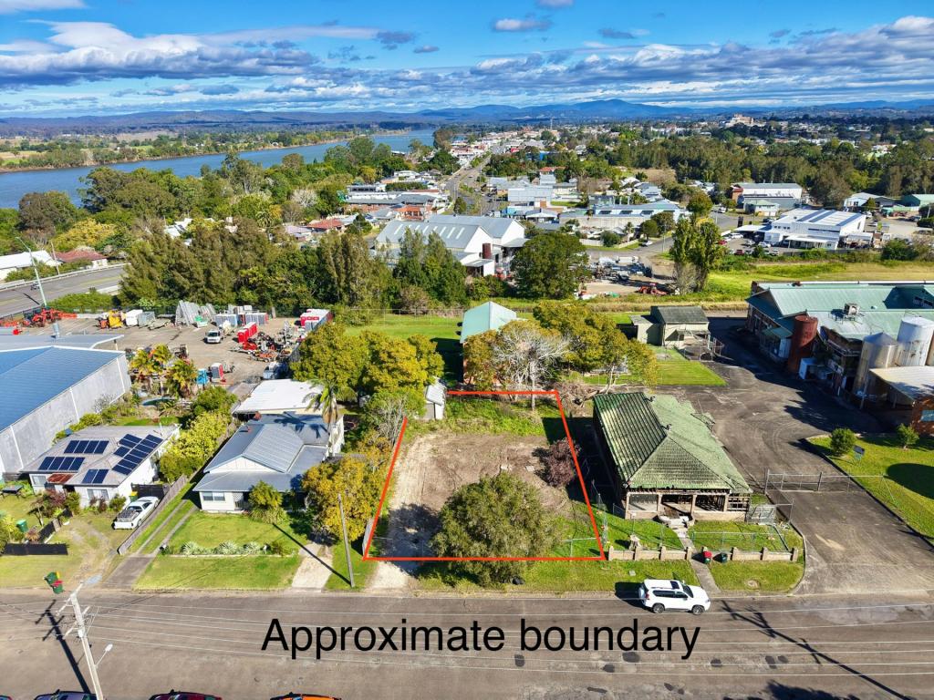 8 Railway Pde, Taree, NSW 2430