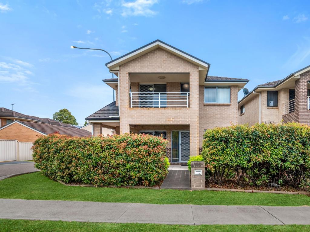 3 & 3A ARISTIDA CCT, MOUNT ANNAN, NSW 2567