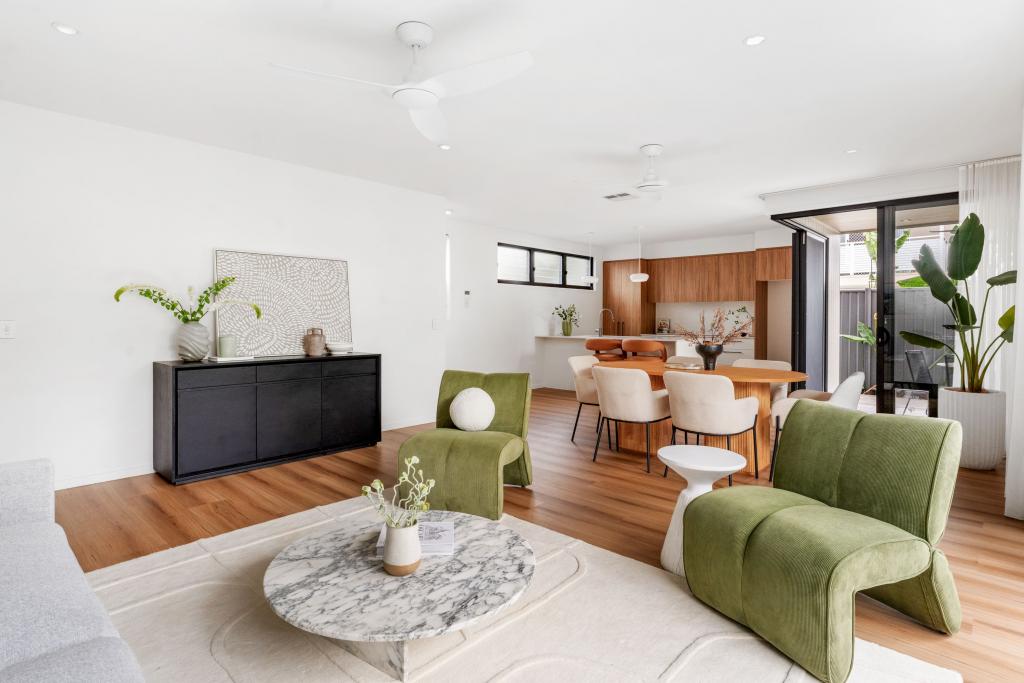 2/124 Sunshine Pde, Miami, QLD 4220