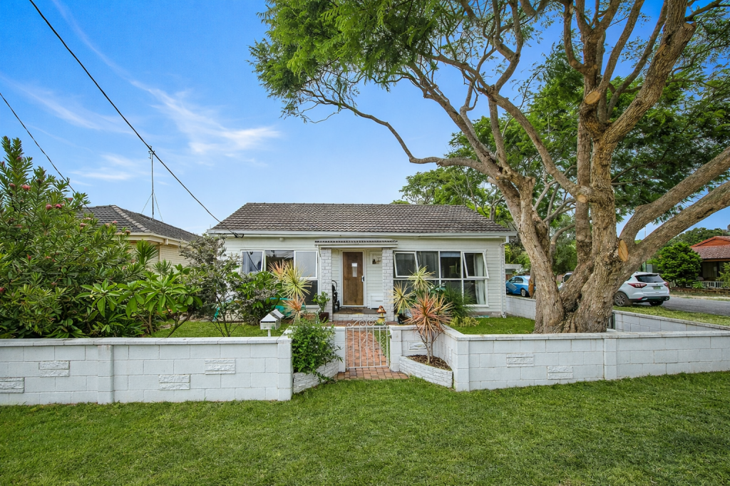 72 Brisbane Ave, Umina Beach, NSW 2257