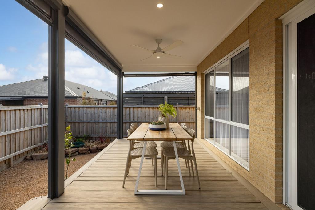 13 Kookaburra Cct, Cowes, VIC 3922