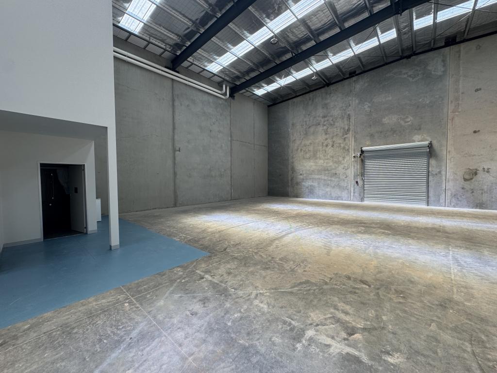 100 Collins Rd, Melton, VIC 3337