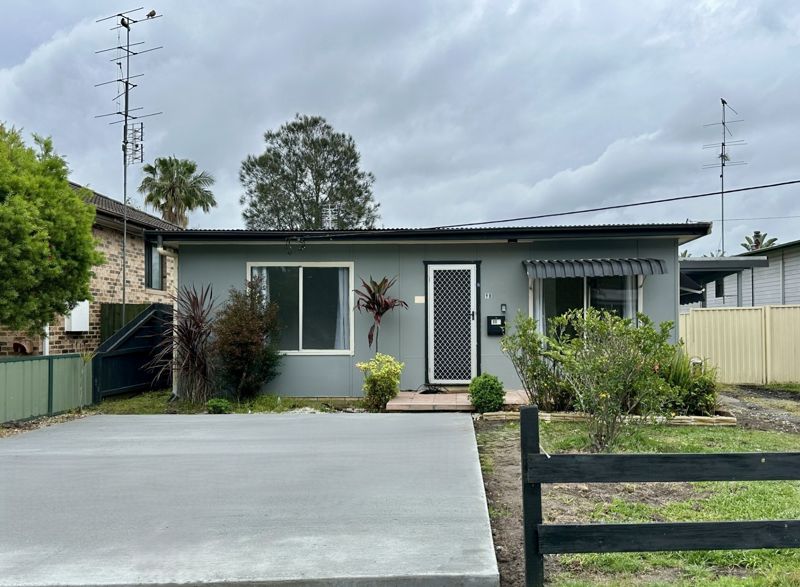 98 Birdwood Dr, Blue Haven, NSW 2262