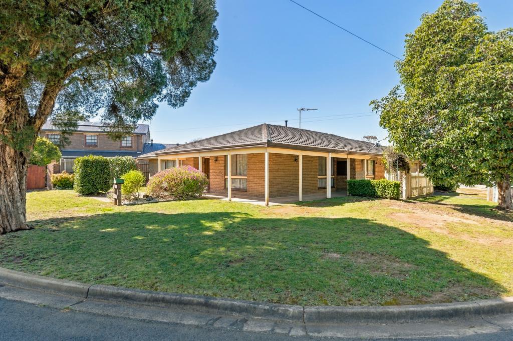 37 Alameda Dr, Sale, VIC 3850