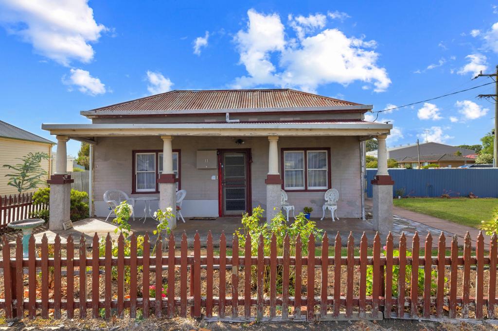 11 Mckinnon St, Terang, VIC 3264