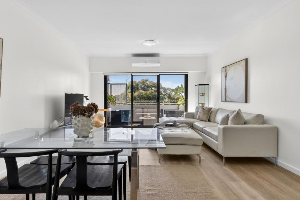 14/1 Walsh Loop, Joondalup, WA 6027