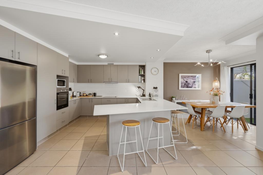 3/1 Acacia Ct, Robina, QLD 4226