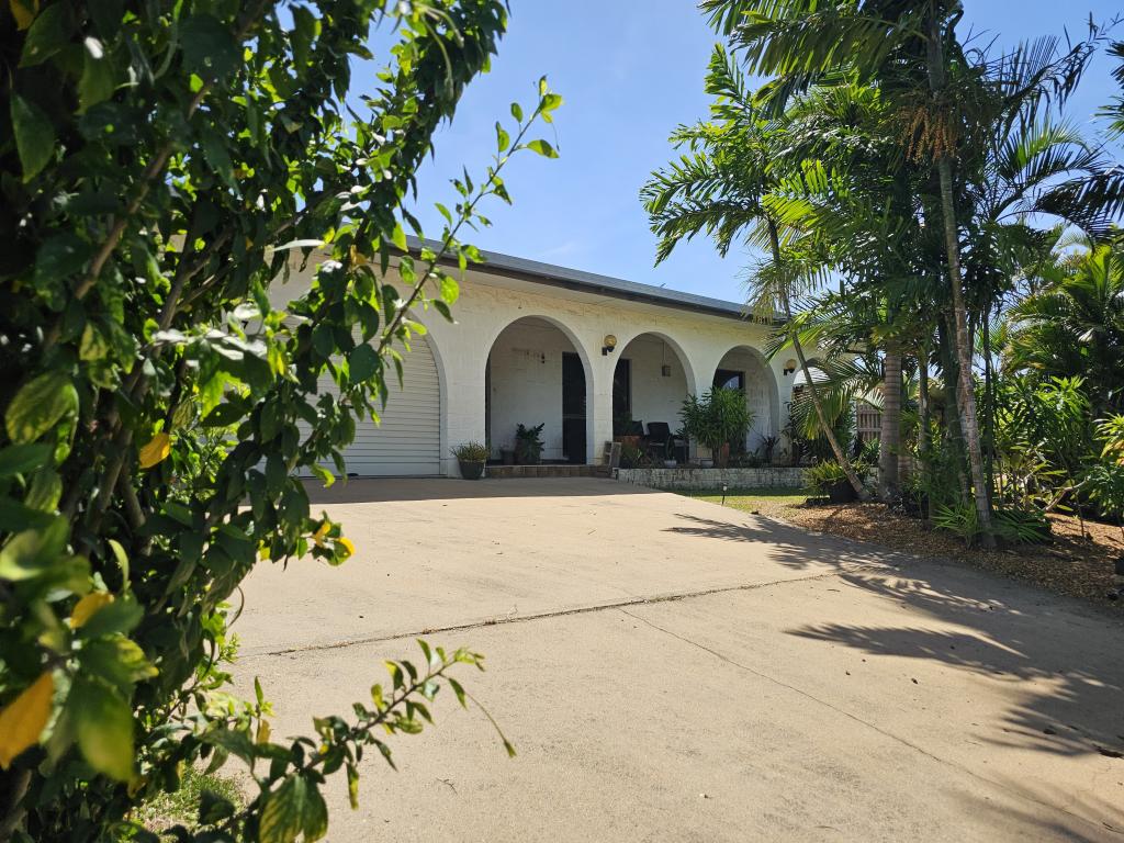 47 Beach Rd, Ayr, QLD 4807