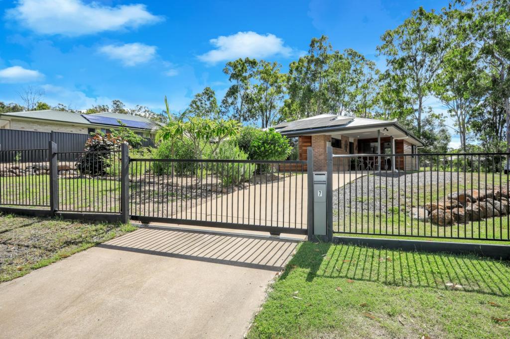 7 EUCALYPT CT, APPLE TREE CREEK, QLD 4660