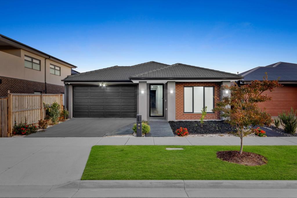 13 CARCOOLA RISE, CLYDE NORTH, VIC 3978