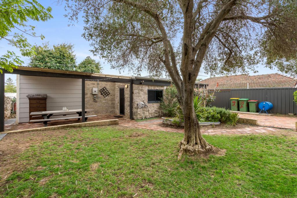 173a Carrington St, White Gum Valley, WA 6162