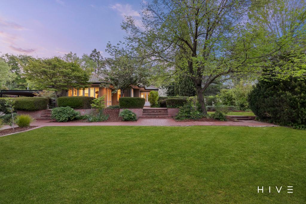 44 Dominion Cct, Forrest, ACT 2603