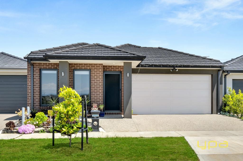 70 Ceduna Rd, Clyde North, VIC 3978