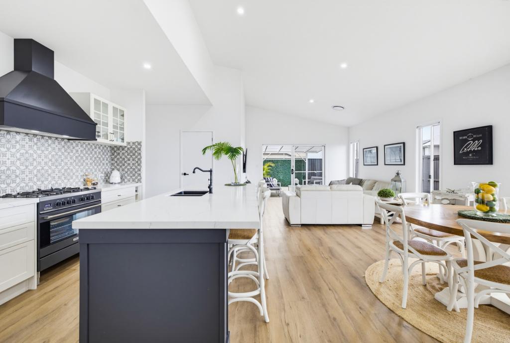34 Cocos Cres, Banya, QLD 4551