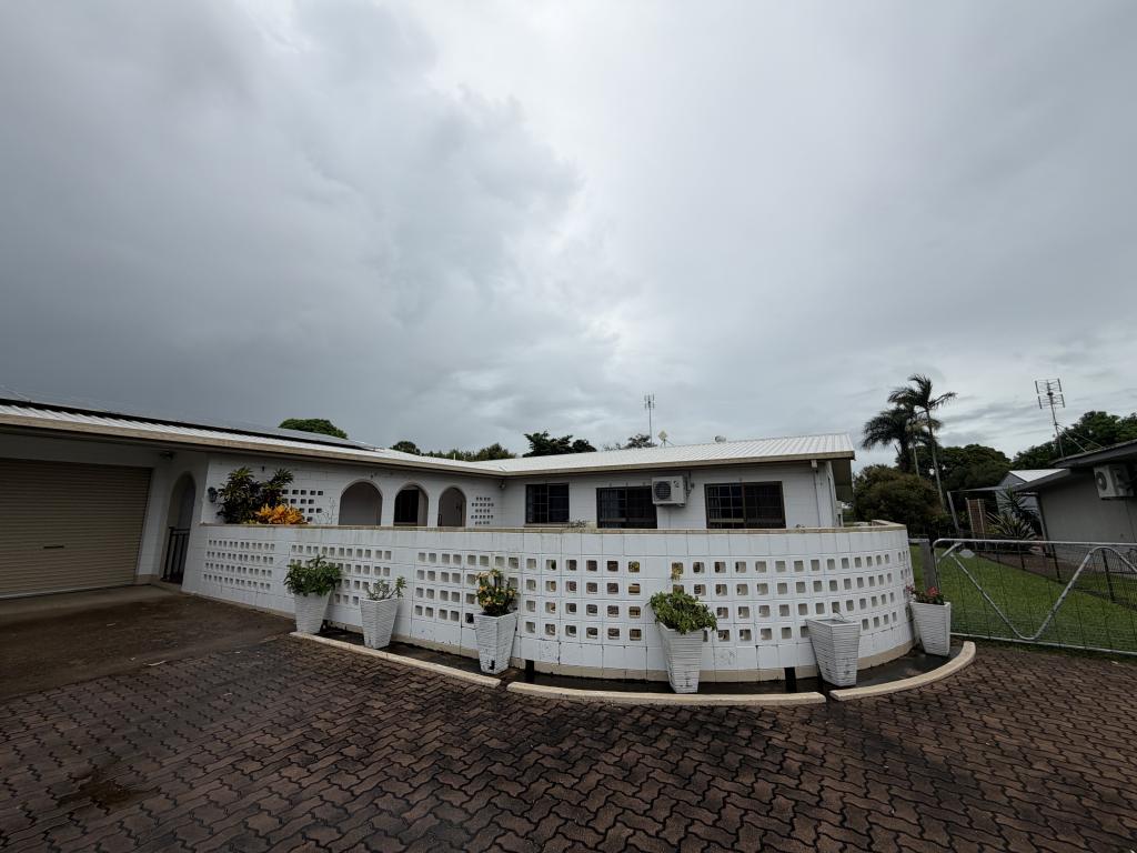 58-60 KIRKNIE RD, HOME HILL, QLD 4806