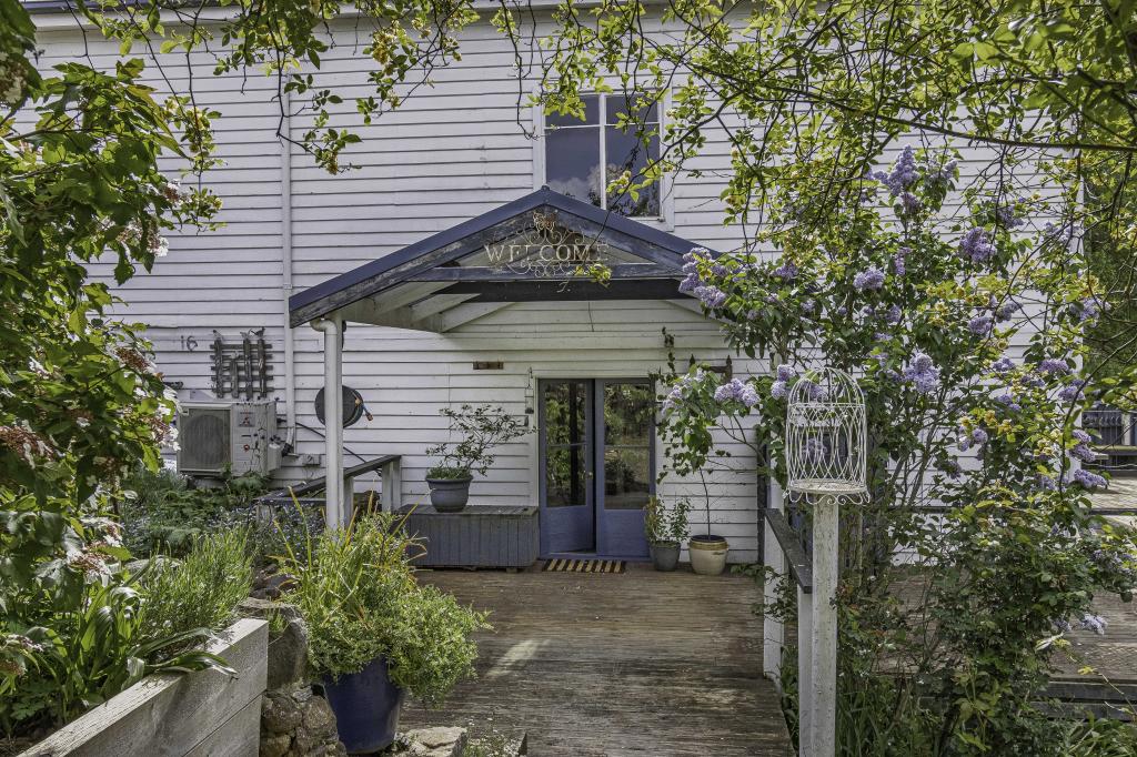 16 Arve Rd, Geeveston, TAS 7116