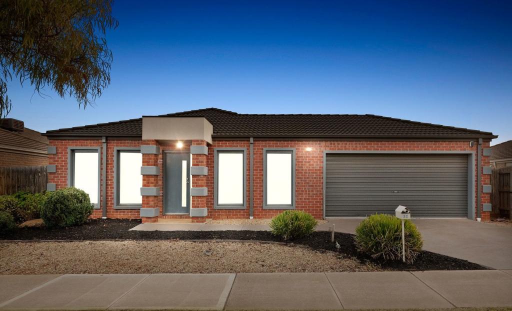 32 Stockwell St, Melton South, VIC 3338