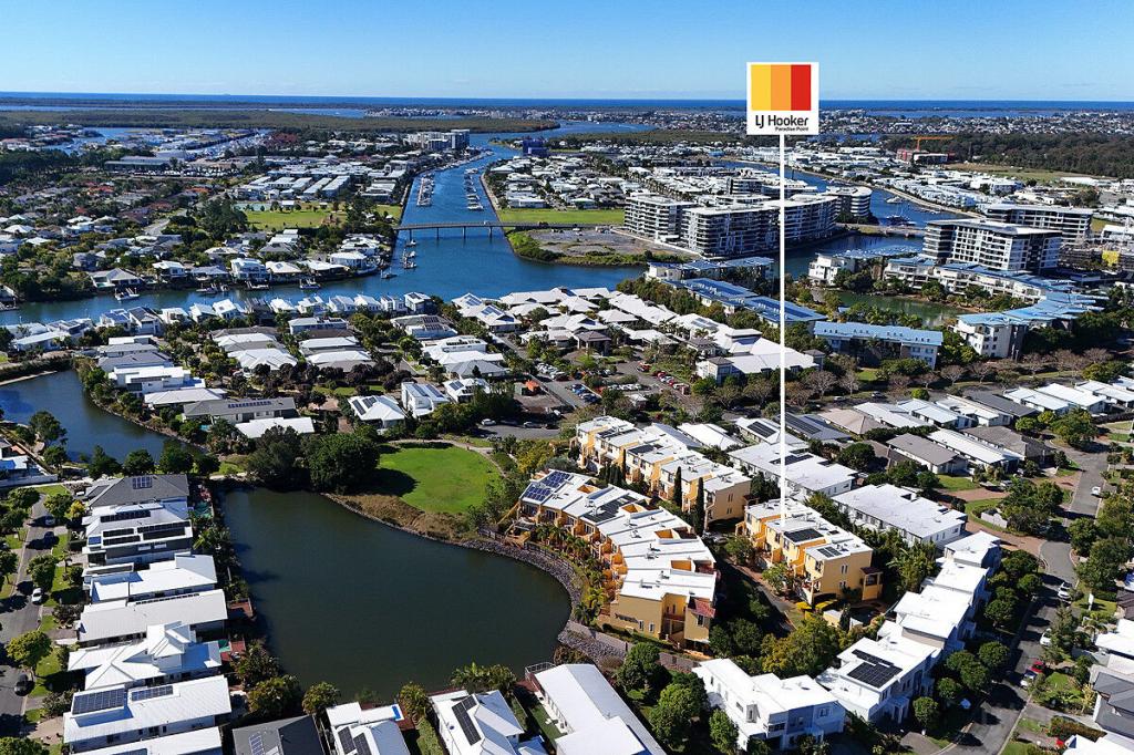 10/14 Pendraat Pde, Hope Island, QLD 4212