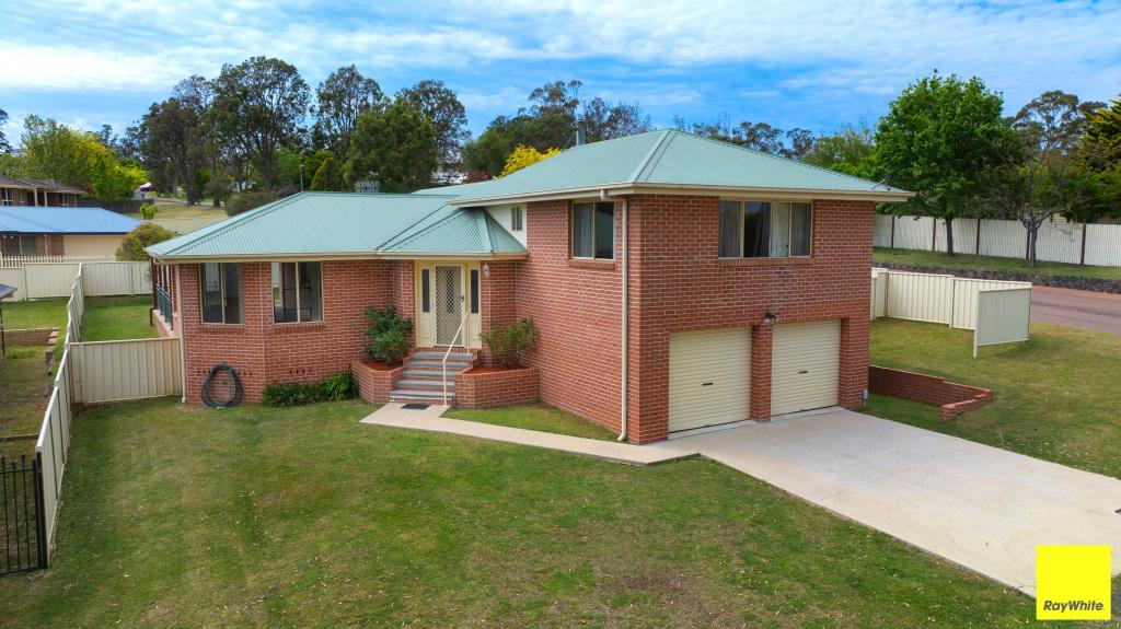 9 Cramsie Cres, Glen Innes, NSW 2370