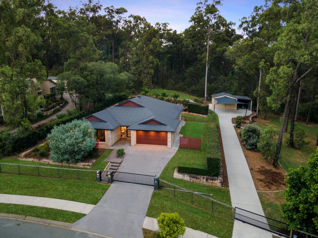 79 Chestnut Dr, Pine Mountain, QLD 4306