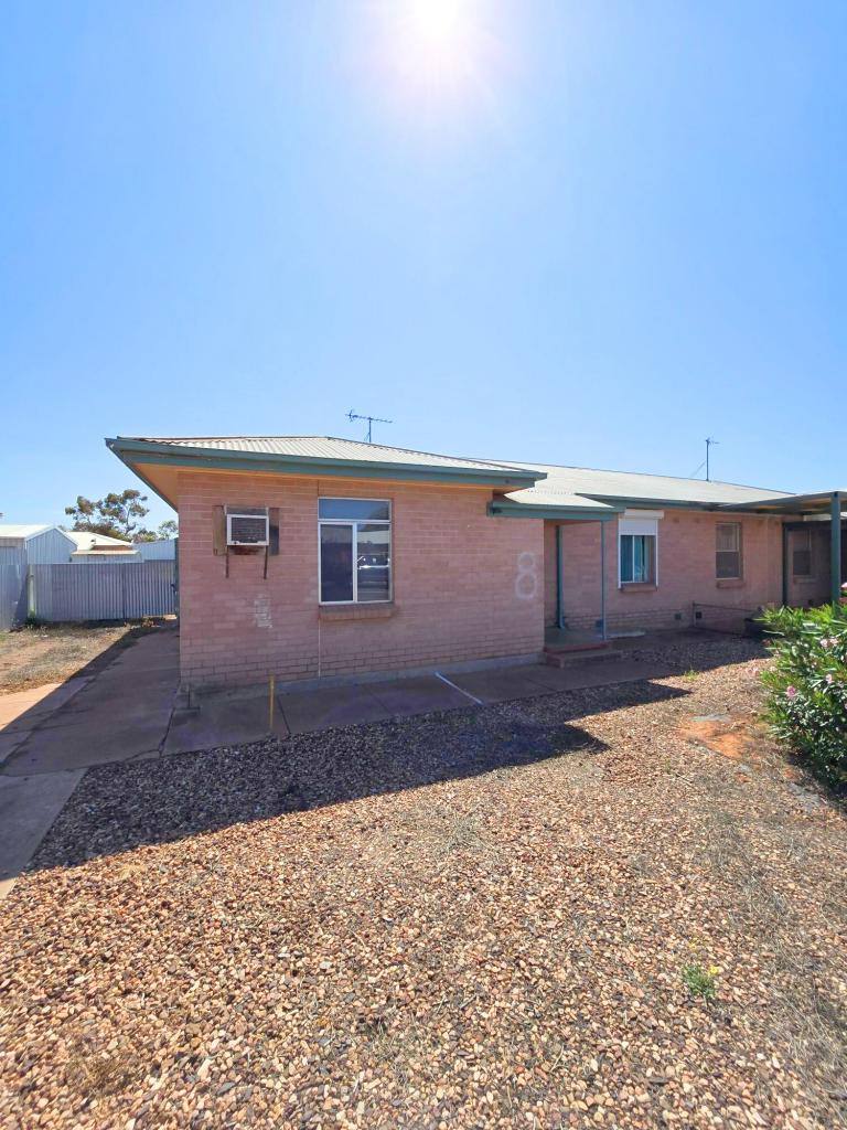 8 HAWKE ST, WHYALLA STUART, SA 5608