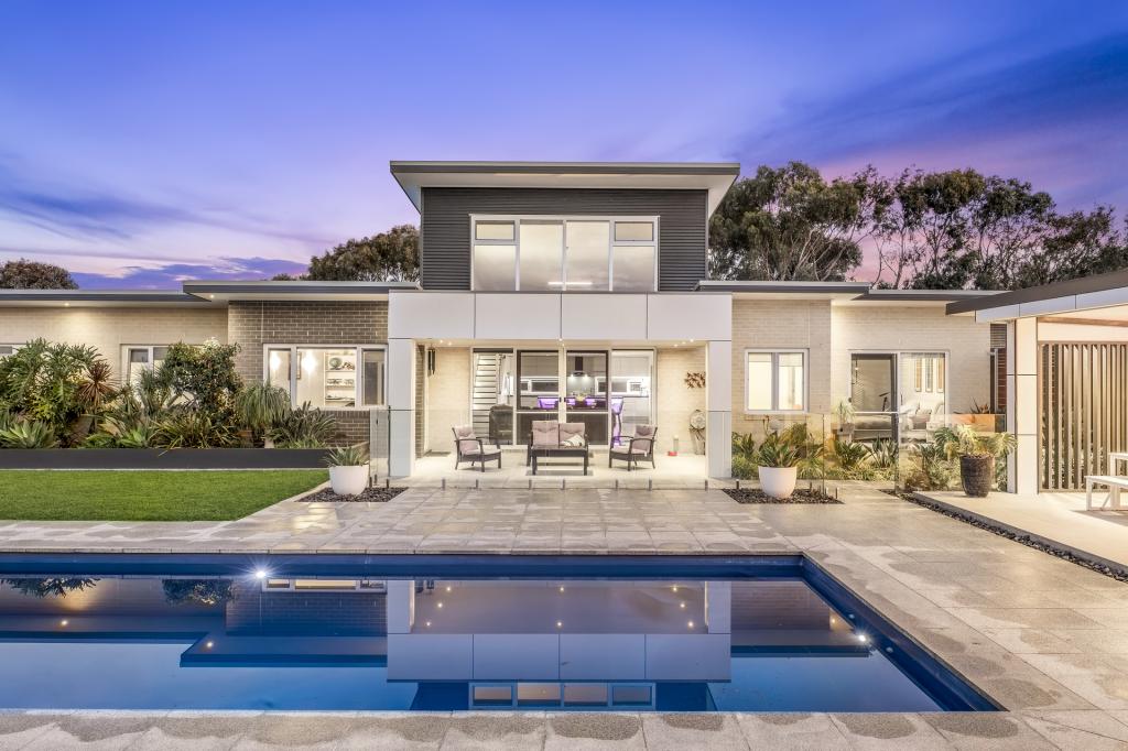 4 Bottlebrush Ct, Torquay, VIC 3228