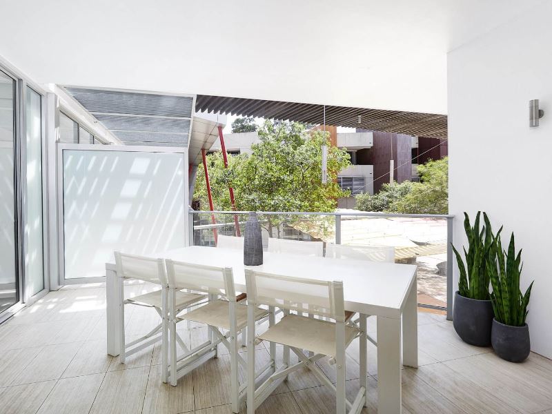 2/425 Bourke St, Surry Hills, NSW 2010