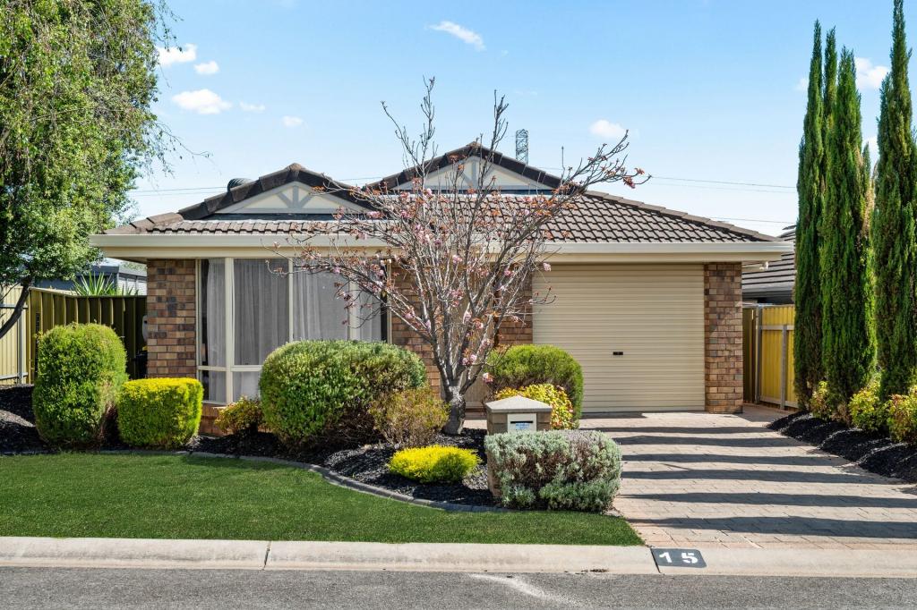 15 Lindsay Ct, Aberfoyle Park, SA 5159