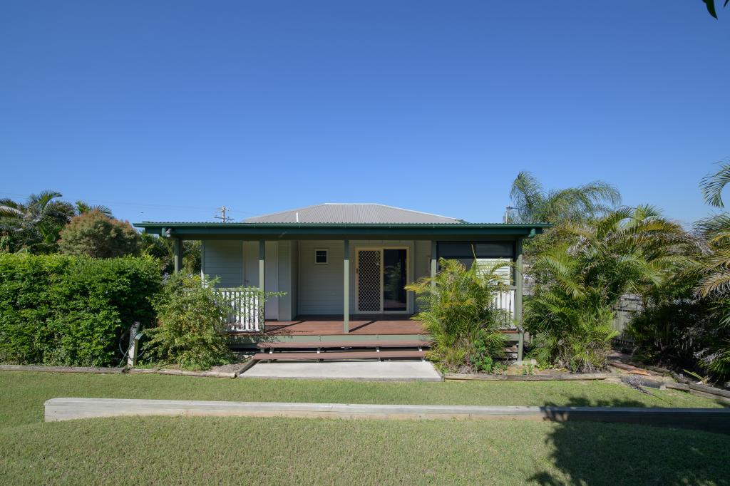 6 Railway St, West Gladstone, QLD 4680