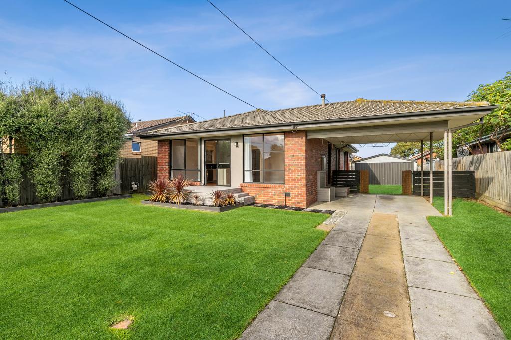 44 Fidge Cres, Breakwater, VIC 3219