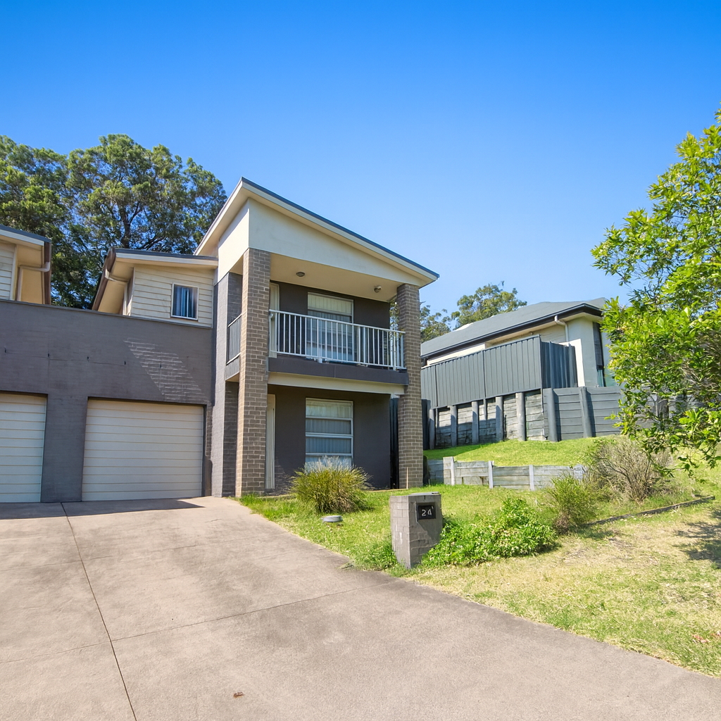 24 Corymbia St, Croudace Bay, NSW 2280