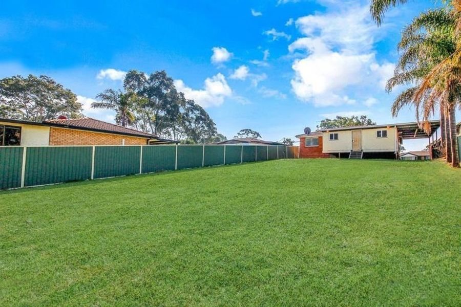 15 Kenneth Cres, Dean Park, NSW 2761