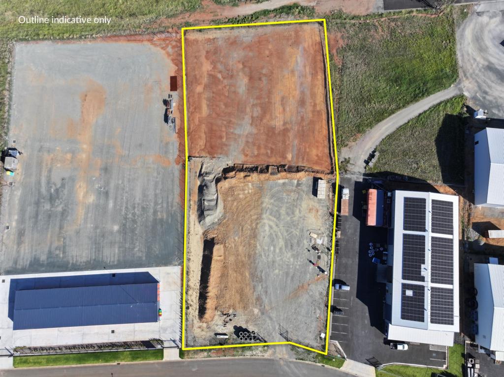 8 Langlands St, Parkes, NSW 2870