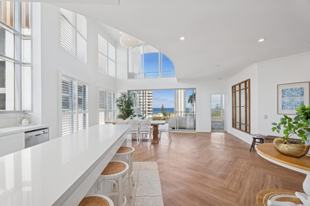 18/120 Surf Pde, Broadbeach, QLD 4218