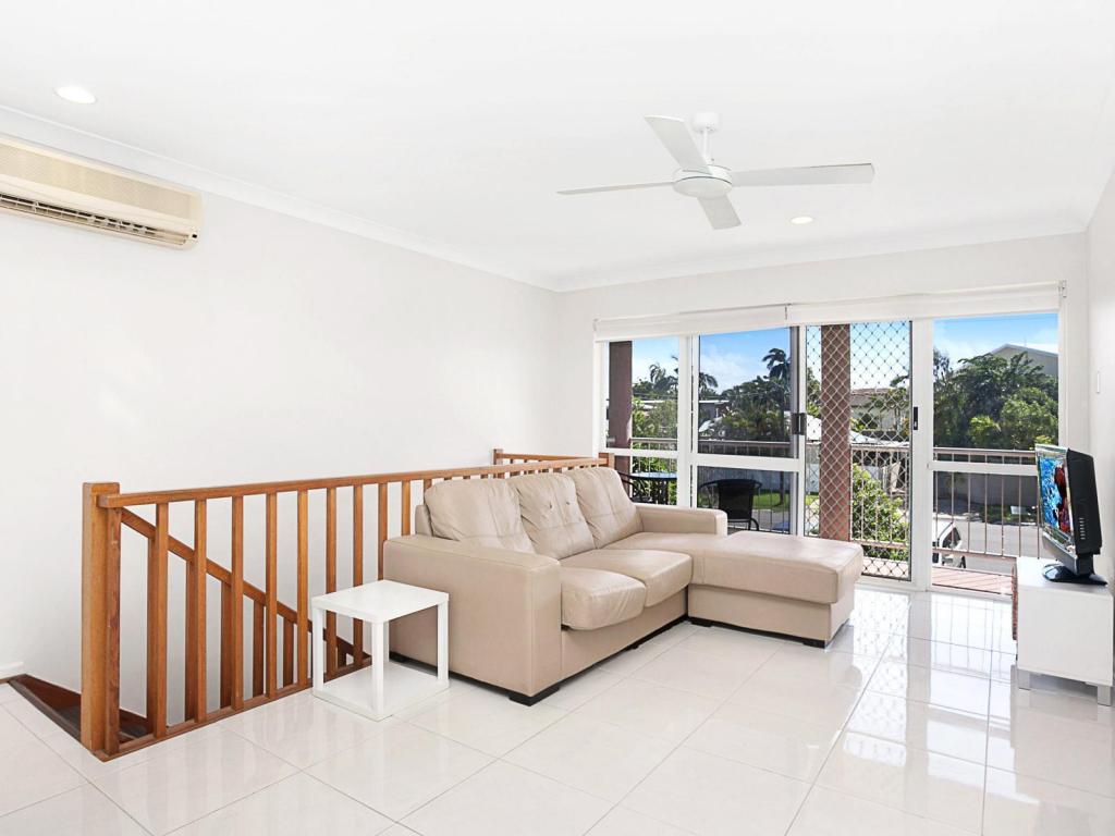 2/130 Eyre St, North Ward, QLD 4810