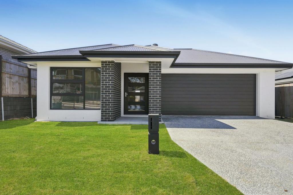 8 BELLTHORPE ST, REDLAND BAY, QLD 4165